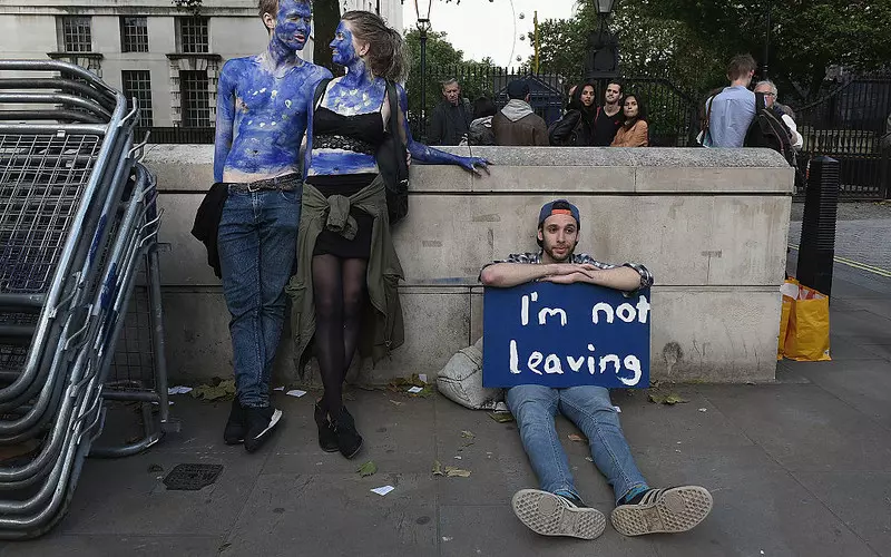 Liczba obywateli UE przybywających do UK spadła po Brexicie o 90 proc. 