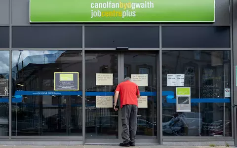 Wales only part of UK to see employment fall