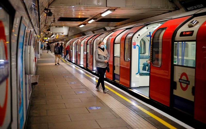 Nazwał Euston "Whitney Houston". Motorniczy w londyńskim metrze żartował podczas jazdy