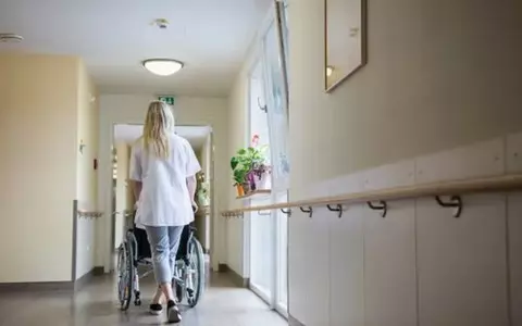 Overseas hiring spree planned for care homes in England amid winter fears