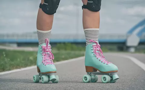 Italy: A woman was driving on the motorway on roller skates