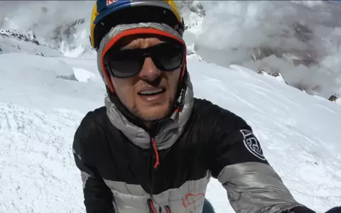 Andrzej Bargiel returns to Himalayas and wants to ski down Mount Everest