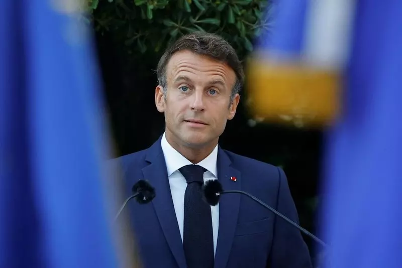 Francja: Macron prognozuje "koniec ery obfitości" na świecie i "wielką zmianę"