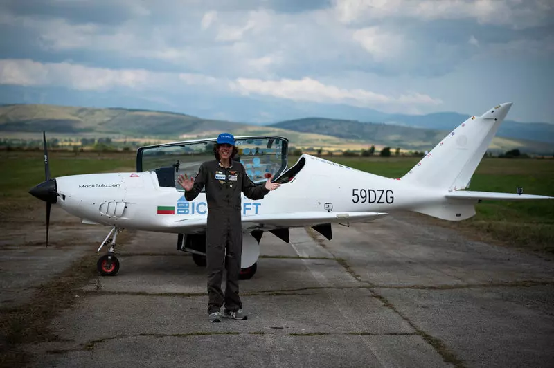 17-latek został najmłodszym pilotem, który samotnie okrążył ziemię