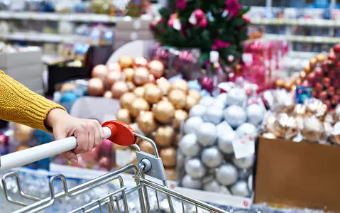 Outrage as Cork city shops getting ready for Christmas with four months to go