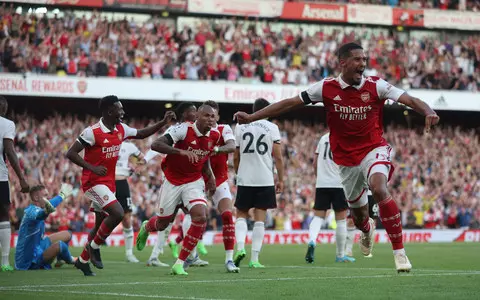 Premier League: Arsenal still without losing points