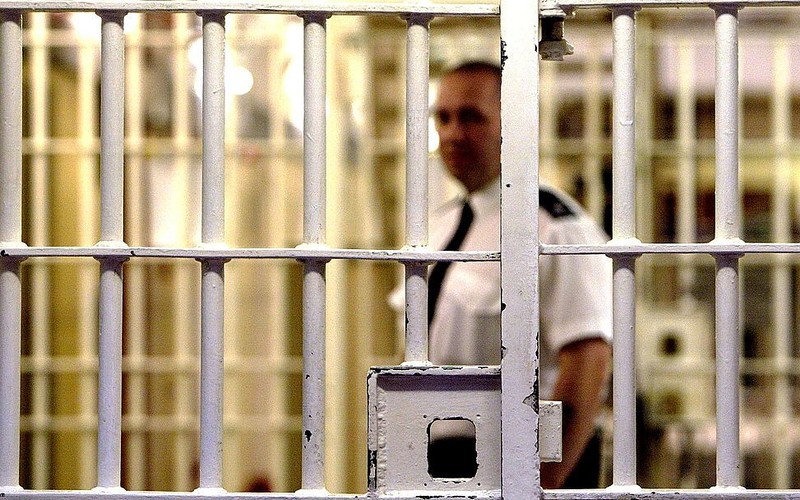 UK: Rekordowa liczba czekających na deportację zagranicznych przestępców
