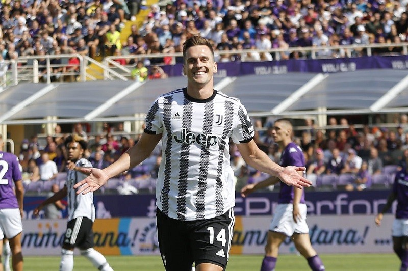 Fiorentina comes from behind to grab 1-1 draw against Juventus