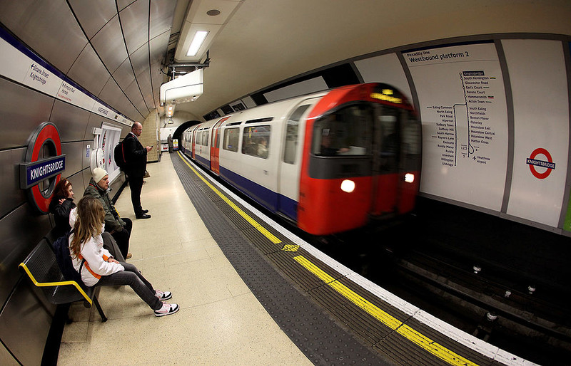 Electrical fault closes stations, causes disruption on Piccadilly and Victoria lines