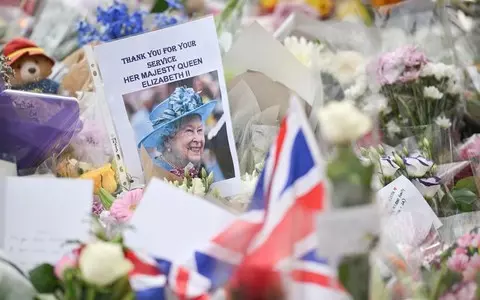 Leaders are expected to arrive at the Queen's funeral on cruise planes and will be driven in buses