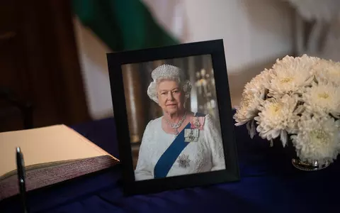 Minute of silence across the UK on the evening before Elizabeth II's funeral