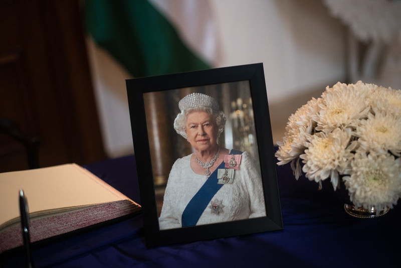 Minute of silence across the UK on the evening before Elizabeth II's funeral