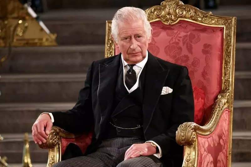 Ekspertka: Karol III będzie musiał okroić swoją dotychczasową aktywność na niektórych polach
