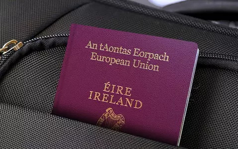 Irlandia: Ponad 70% młodych ludzi rozważa emigrację