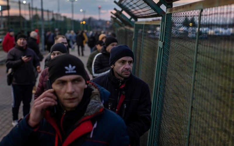 CBOS: 75 proc. badanych ma poczucie, że wojna na Ukrainie zagraża bezpieczeństwu Polski