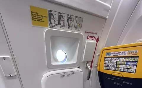"Zapłaciłam za miejsce przy oknie". Odpowiedź Ryanaira hitem internetu