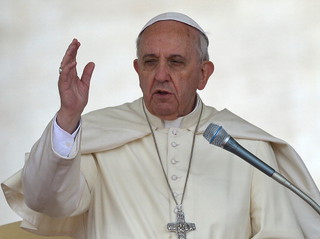 Papieska komisja: Tragiczne konsekwencje milczenia o pedofilii 