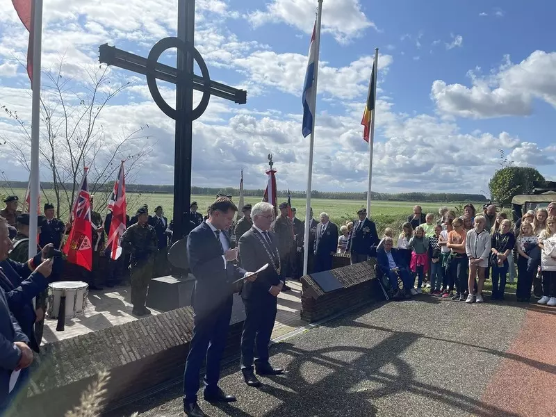 Odsłonięto pierwszy pomnik generała Maczka w Niderlandach