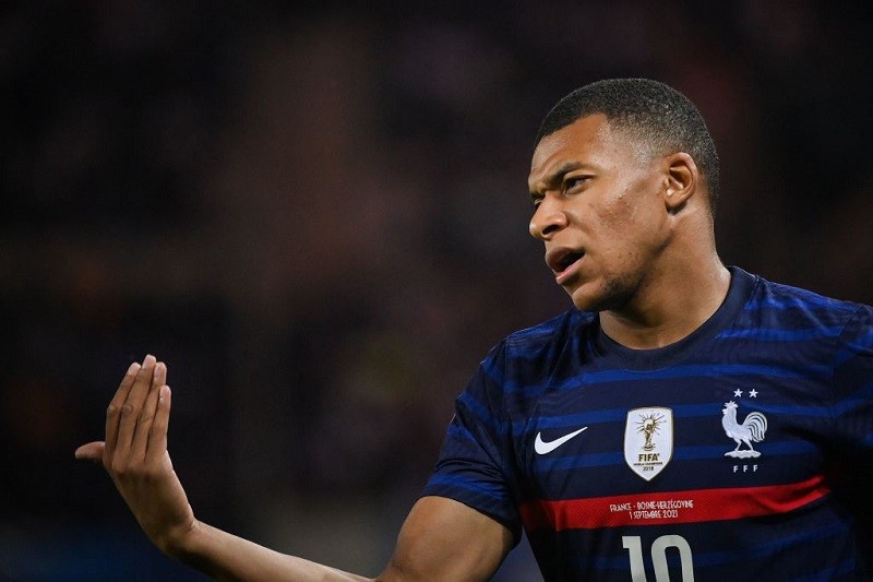 Mbappe odmawia zdjęć w koszulce reprezentacji Francji