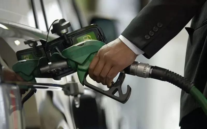 Ceny paliwa w UK spadły do najniższego poziomu od połowy maja