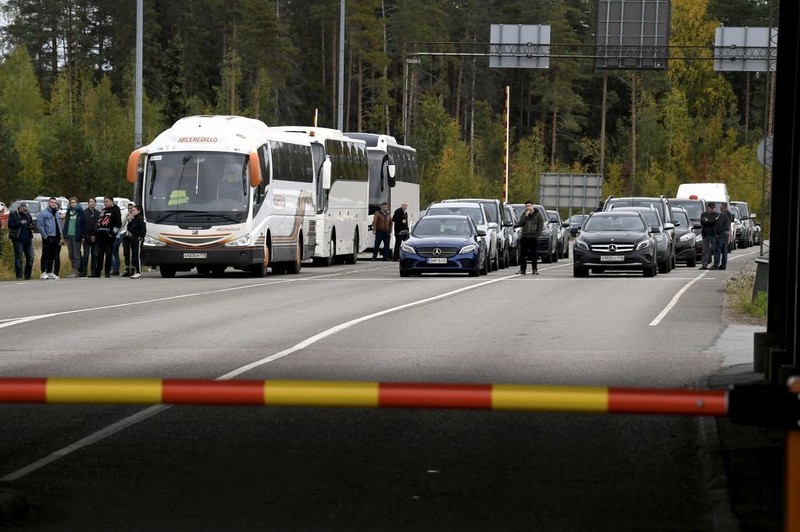 Russians are fleeing mobilization. Within 24 hours of waiting in lines