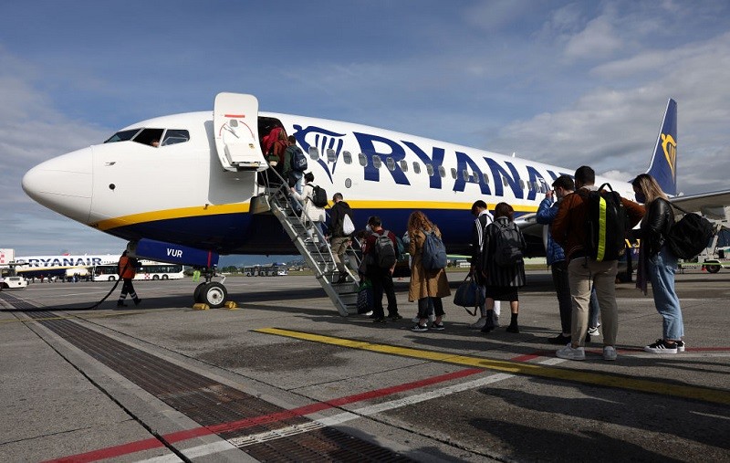 Ryanair could start charging passengers over popular luggage hacks