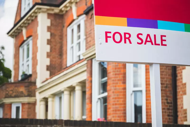 Eksperci: Ceny nieruchomości w UK mogą spaść o jedną trzecią