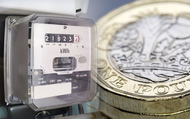 UK: Kiedy otrzymamy rabat na energię i inne płatności z tytułu kosztów utrzymania?