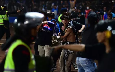 Indonesia: At least 174 dead in football crush