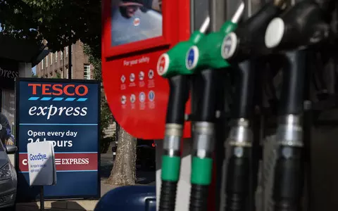 Petrol stations overcharging by 10p per litre after not passing on price drops