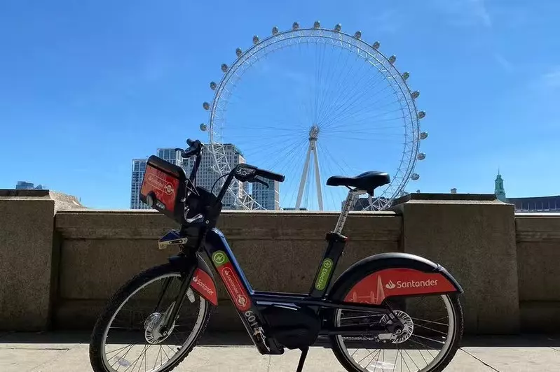 Elektryczne rowery "Boris bikes" pojawiły się na ulicach Londynu
