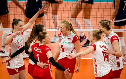 Polish volleyball players will play for the semi-final against undefeated Serbia