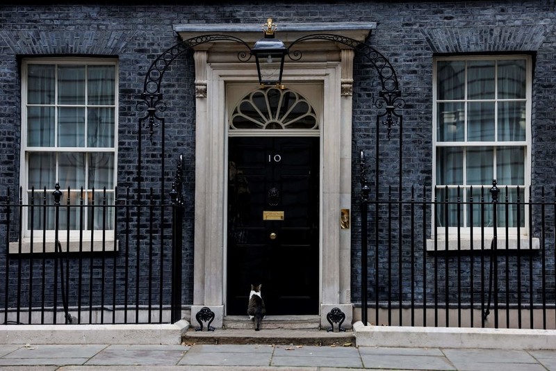 UK: Członkowie Partii Konserwatywnej chcą odejścia premier Truss i powrotu Johnsona