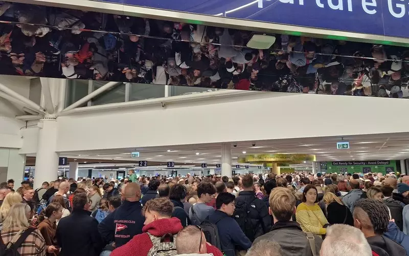 Chaos na lotnisku w Bristolu i opóźnione loty