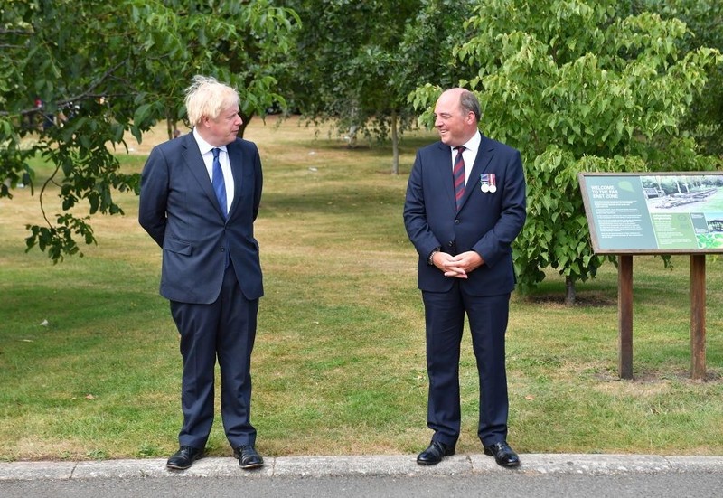 UK: Minister obrony nie ubiega się o rolę premiera i wstępnie popiera Borisa Johnsona