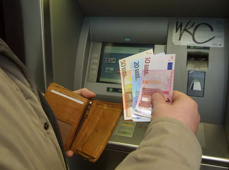 Media: W Europie drastycznie rośnie liczba spektakularnych napadów na bankomaty