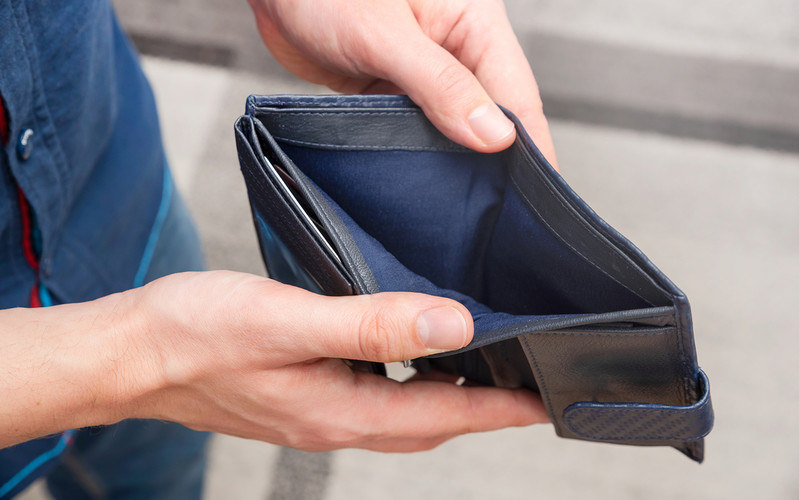 3 out of 4 Poles at risk of financial exclusion