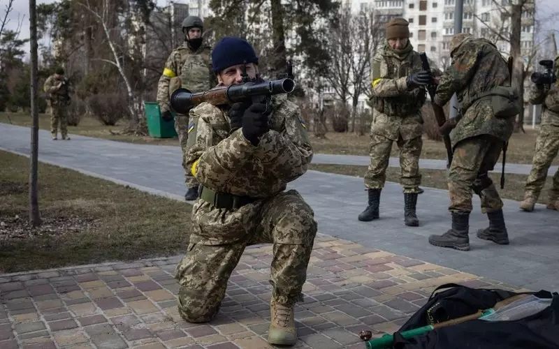 Australia będzie pomagać szkolić w Wielkiej Brytanii ukraińskich żołnierzy