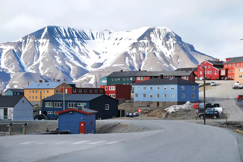 Marzysz o pracy na Spitsbergenie? Instytut Geofizyki PAN właśnie szuka kandydatów