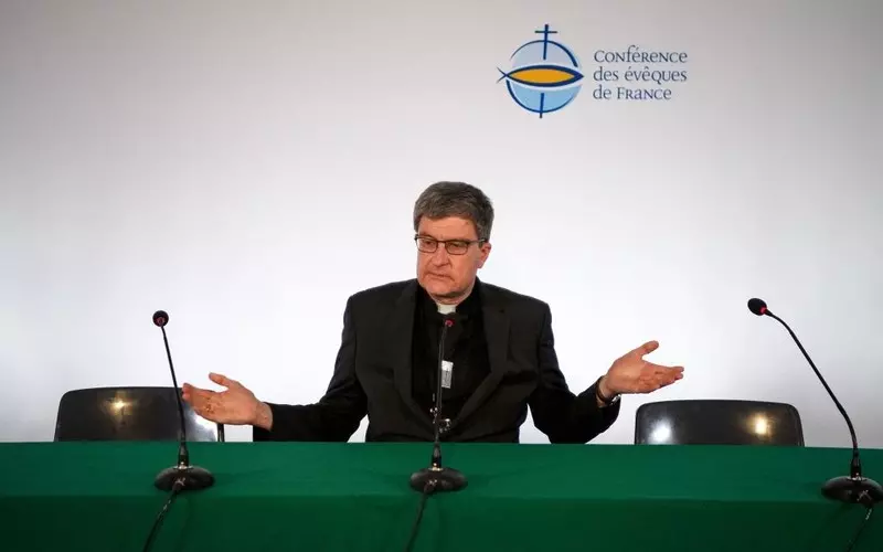 Francuscy biskupi o ustawie "o końcu życia": Przekroczymy czerwoną linię