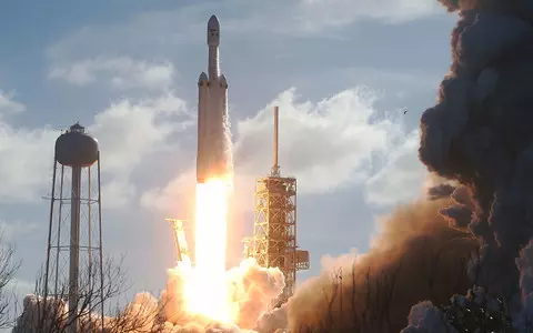 SpaceX's most powerful carrier rocket, Falcon Heavy, has launched into space