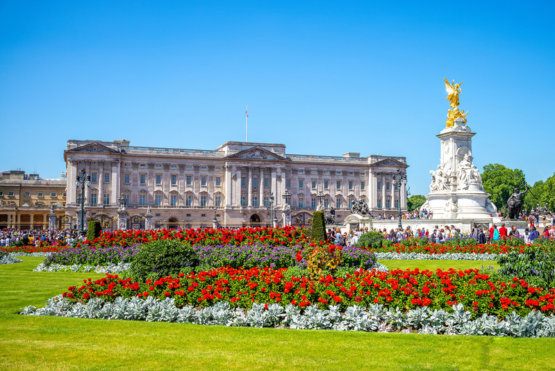 Charles is looking for a gardener to manage Buckingham Palace’s garden for £40,000 a year