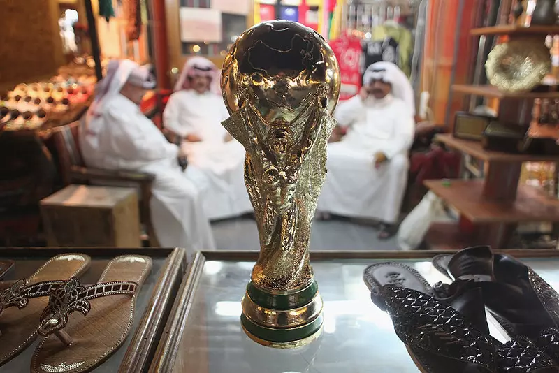 MŚ 2022: W Katarze skonfiskowano nielegalne podróbki trofeum Pucharu Świata