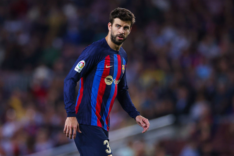 Liga hiszpańska: Gerard Pique odchodzi z Barcelony i kończy karierę