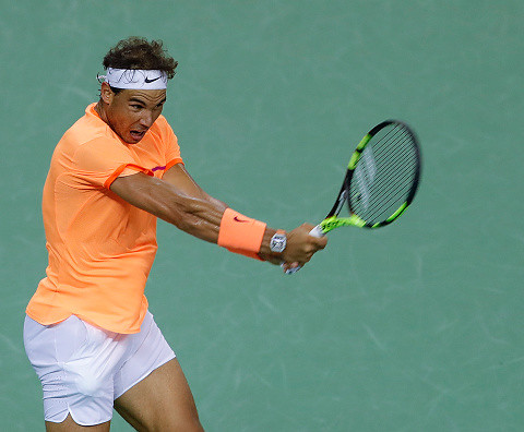 Worried Rafael Nadal considers slashing schedule