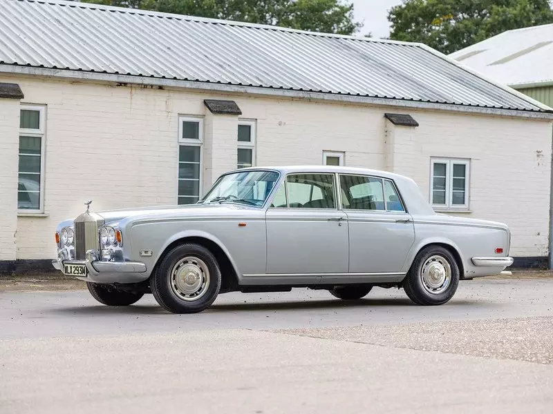 Rolls-Royce Freddiego Mercury’ego sprzedany na aukcji. Pieniądze trafią do Ukrainy