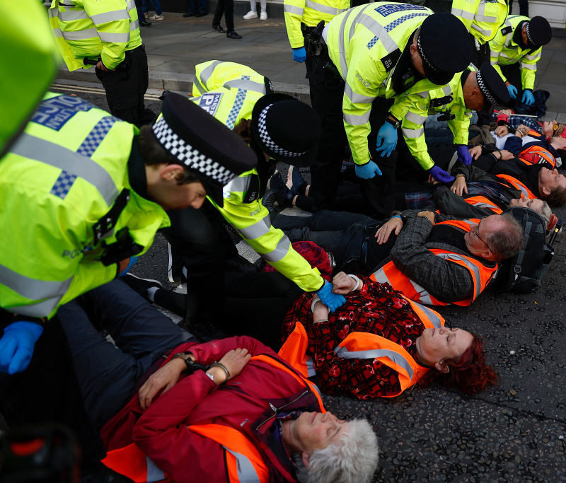 Met Police launch major operation to arrest suspected climate change protesters