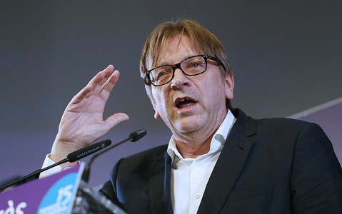 Verhofstadt: "Negocjacje dotyczące Wielkiej Brytanii będą przejrzyste i otwarte" 