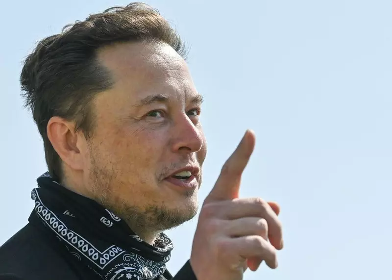 Elon Musk ostrzega pracowników Twittera przed "trudnymi czasami"