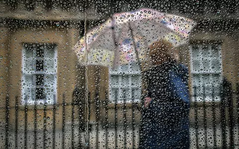 Heavy rain and fears of flooding tomorrow after Met Office issues weather warning